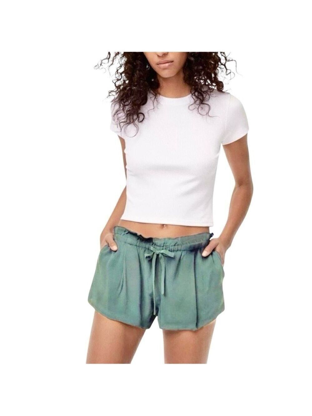 Aritzia Wilfred Montrouge Silk-like Baby Blue Crepe Paper bag Short Shorts, M